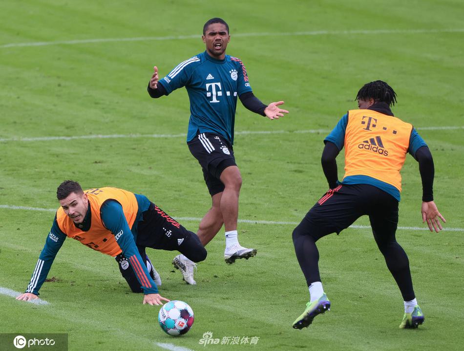 نتائج مباريات أمس في دوري أبطال أوروبا
