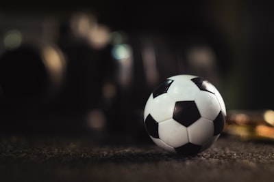 مباراة توتنهام ومانشستر يونايتدصراع العمالقة في الدوري الإنجليزي